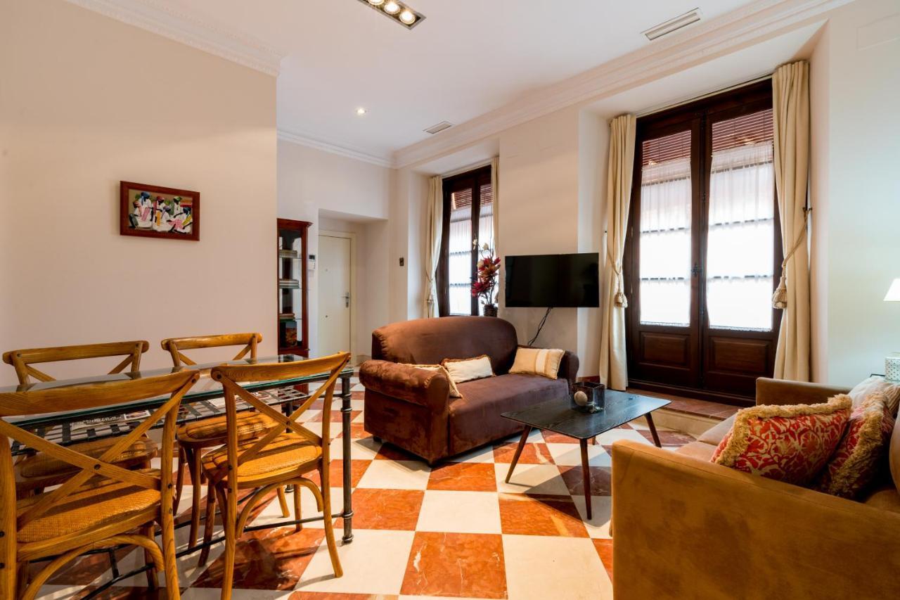 Quevedo Suite Sevilla Exterior foto